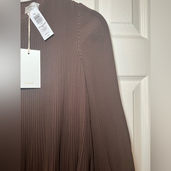 Aritzia Wilfred Daydreamer Pleated chiffon mini dress - Picture 8 of 11